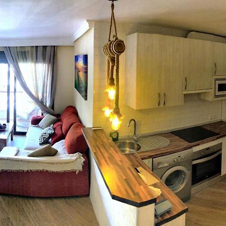 Coqueto Apartamento En Puerto Marina Con Piscina Benalmádena Zewnętrze zdjęcie